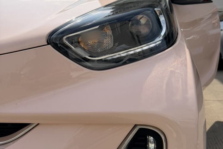 Used Chery Little Ant 2022 Sweet Pink Edition Half-Sugar Version Lithium Iron Phosphate 29.2 kWh 30 kW 301 km