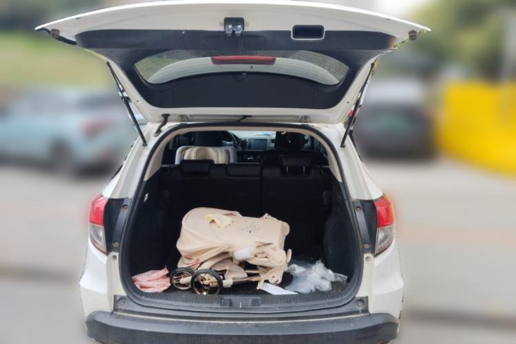 Used Honda Vezel 2020 1.5L CVT Pioneer Edition
