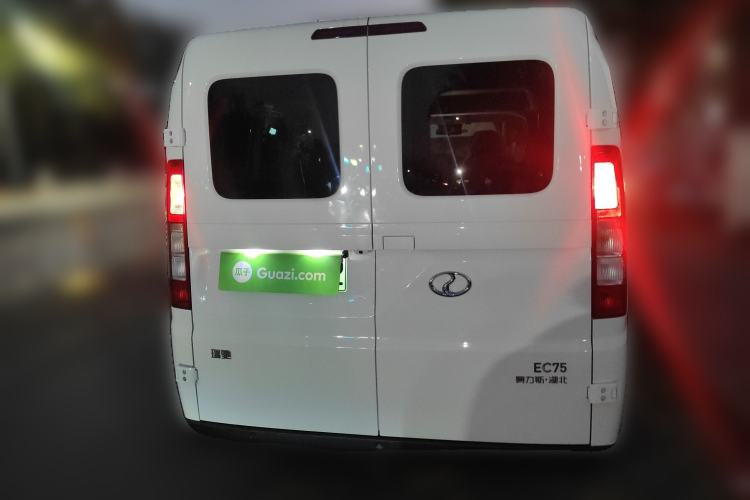 Used Ruichi EC75 2025 Model Passenger Vehicle Smart Driving Ultra-Charging Edition Pioneer II 50.1 kWh
