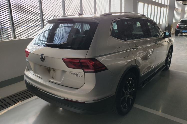 Used Volkswagen Tiguan L 2018 330TSI Automatic Two-Wheel Drive Flagship Edition Rear Right 45 Deg