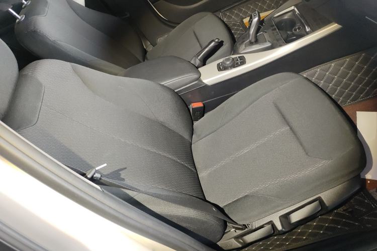 Used BMW 1 Series 2018 118i Leading Model Right Front Seat