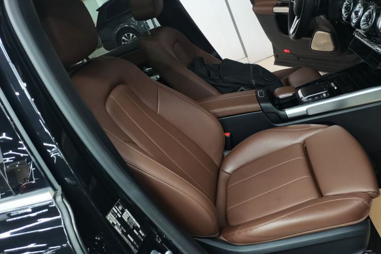 Used Mercedes-Benz GLB 2023 GLB 220 Fashion Model Right Front Seat