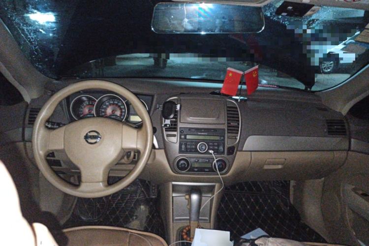 Used Nissan Sylphy 2018 Classic 1.6XE+ CVT Leading Edition Center Console