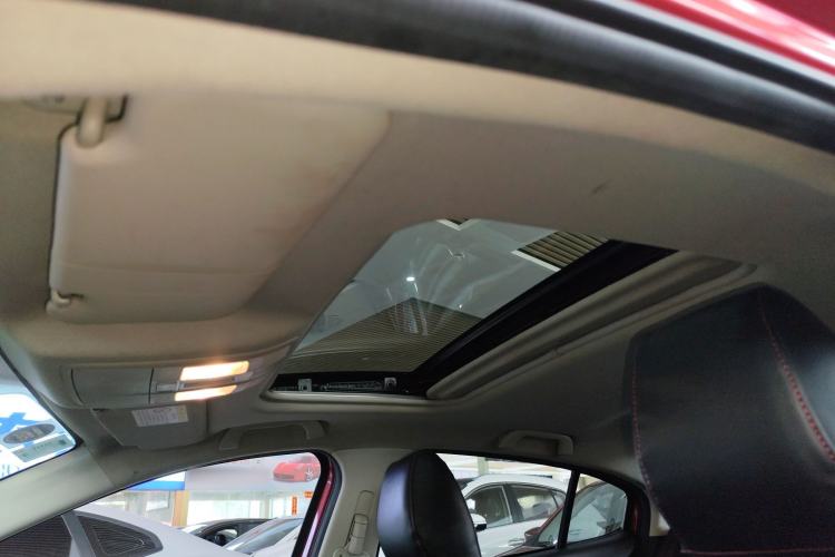 Used Mazda 3 Axela 2014 Sedan 1.5L Automatic Luxury Model