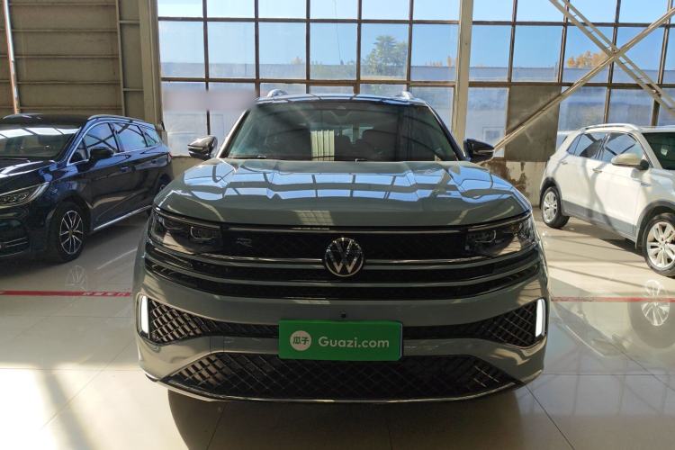 Used Volkswagen Tavendor 2023 380TSI All-Wheel Drive R-Line Journey Edition Exterior 1