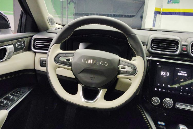 Used Lynk & Co 02 2022 2.0T DCT Shine Pro Steering Wheel