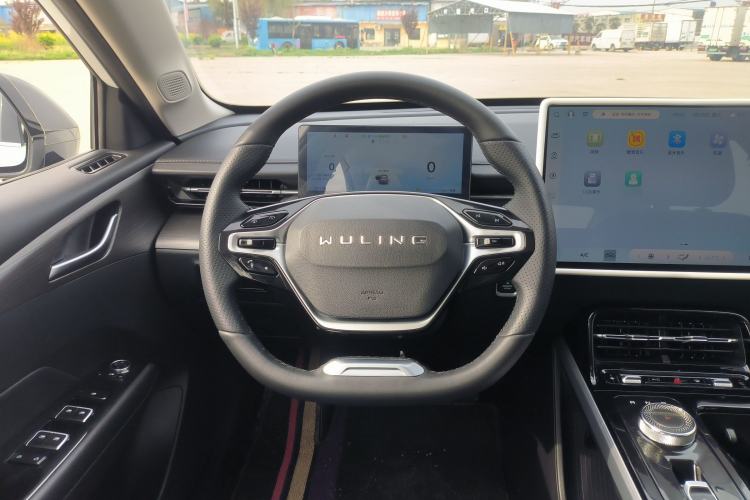 Used Wuling Xingguang 2023 150 Advanced Edition
