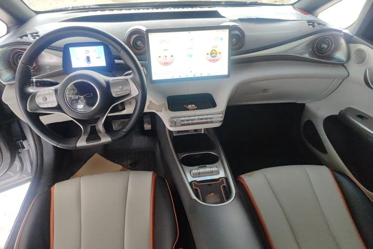 Used BYD Dolphin 2021 405 km Free Version
