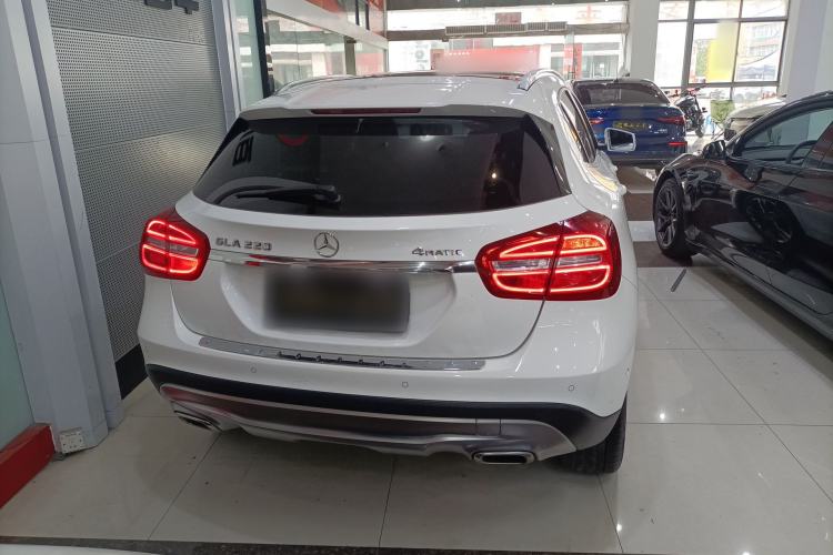 Used Mercedes-Benz GLA 2015 GLA 220 4MATIC Luxury Model
