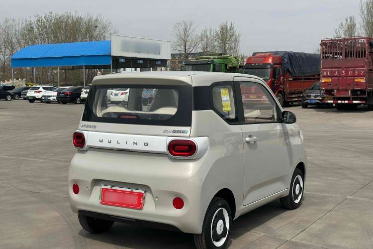 Used Wuling Hongguang MINIEV 2024 3rd Generation 215km Youth Edition