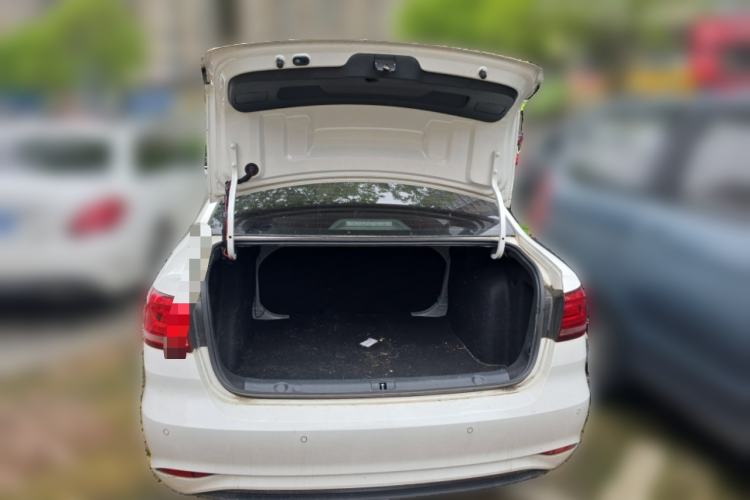 Used Volkswagen Lavida 2019 Lavida Start 1.5L Manual Fashion Edition China VI Standard
