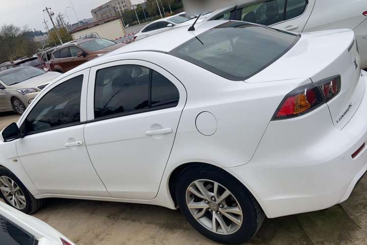 Used Mitsubishi Lancer EX 2013 Fashion Edition 1.8L CVT Comfort Version
