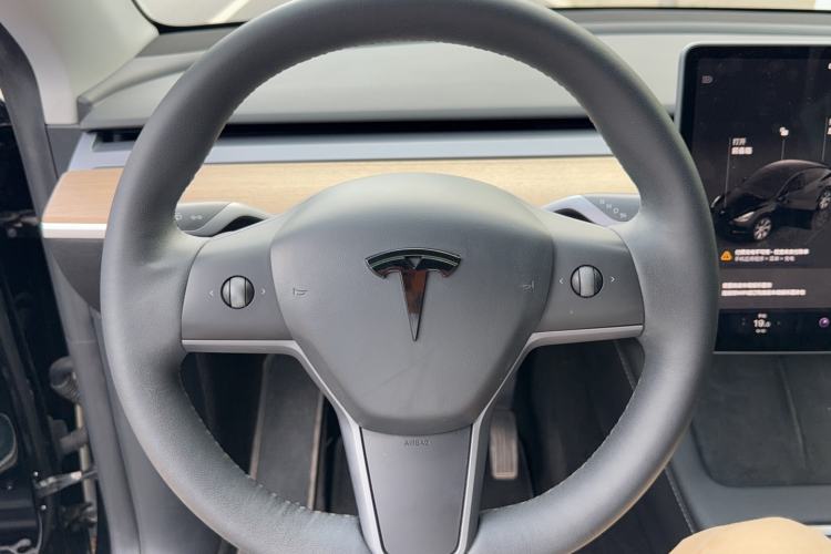 Used Tesla Model Y 2022 Revised Version Long-Range All-Wheel Drive Steering Wheel