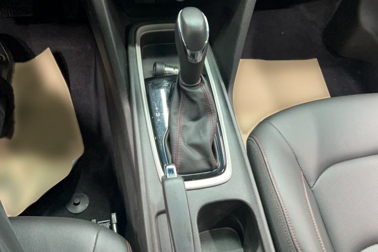 Used Chevrolet Monza 2020 Light Hybrid RS 330T Automatic Comfort Edition Gear Lever