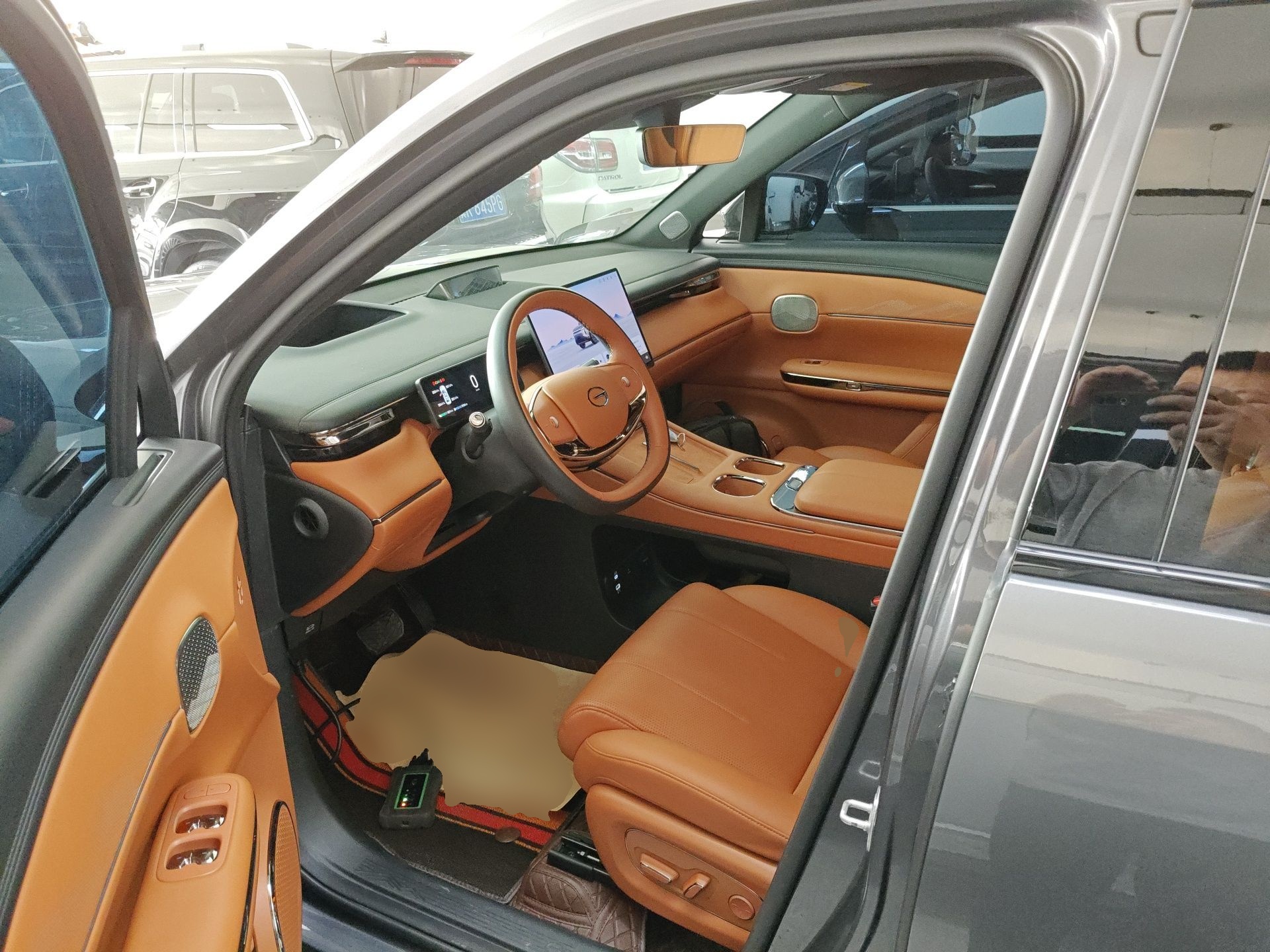 Переднее сиденье в автомобиле