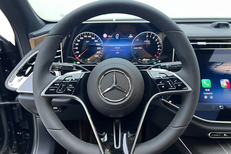 Used Mercedes-Benz E-Class New Energy 2024 E 350 e L Plug-in Hybrid Sedan
