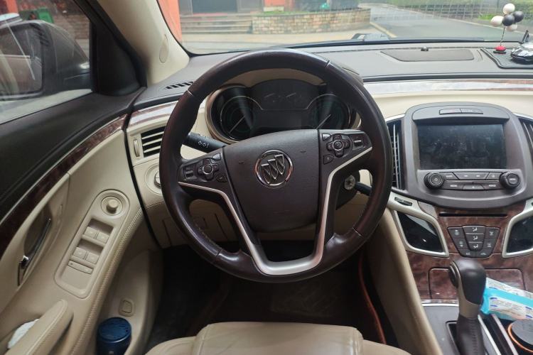 Used Buick LaCrosse 2013 2.4L SIDI Leading Comfort Version
