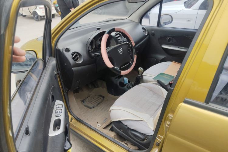 Used Baojun Lechi 2012 Revised Version 1.2L Manual Sporty Edition Dynamic Type
