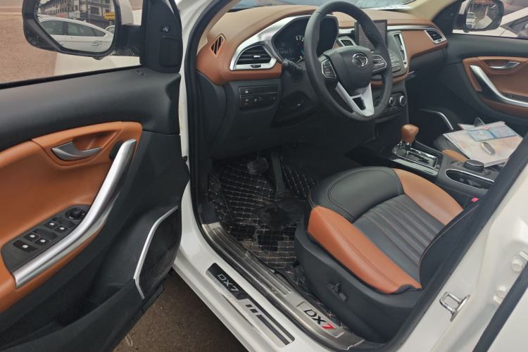 Used Soueast DX7 2015 1.5T Automatic Prestige Model
