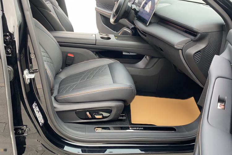 Used Baojun Enjoy 2025 All-Electric 600km Luxury Edition
