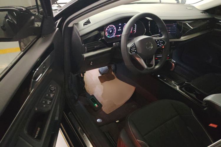 Used Volkswagen Passat 2024 380TSI Dragon Edition Driver Seat