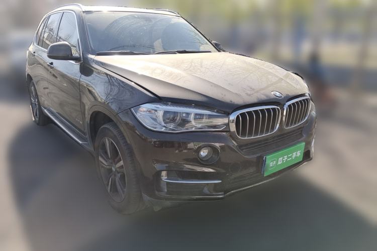 Used BMW X5 2017 xDrive35i Elegant Edition Front Right 45 Deg