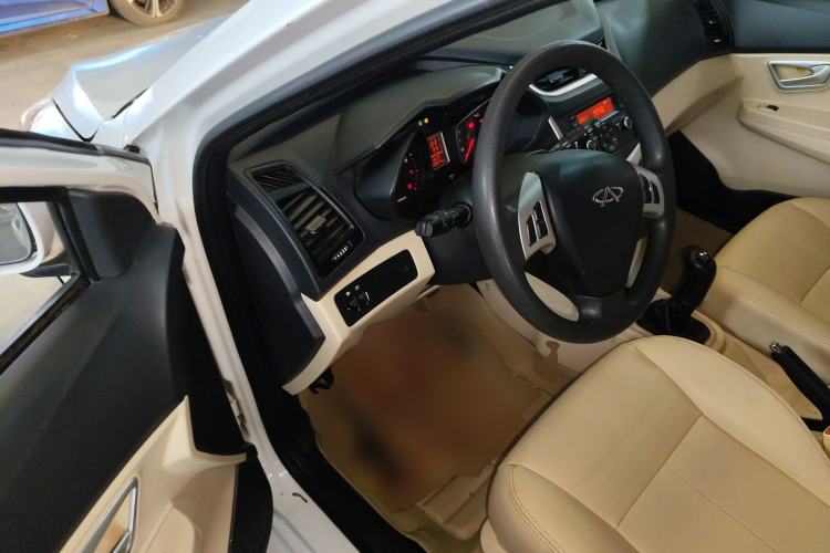 Used Chery Fengyun 2 2013 Hatchback 1.5L Manual Ruiyi Edition