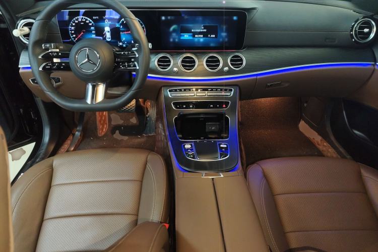 Used Mercedes-Benz E-Class 2021 Restyled E 300 L Sporty and Stylish Edition Center Console