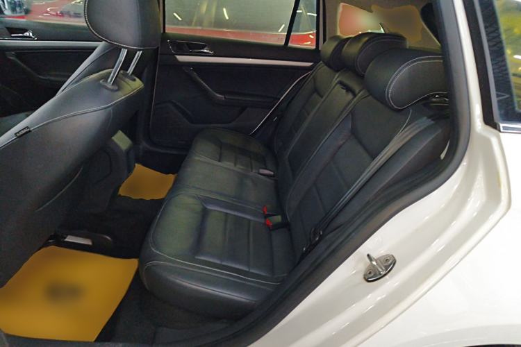 Used Volkswagen Gran Lavida 2015 1.6L Automatic Comfort Edition
