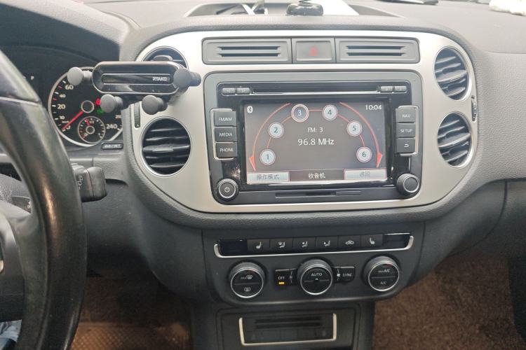 Used Volkswagen Tiguan 2015 1.8TSI Automatic Two-Wheel Drive Luxury Model