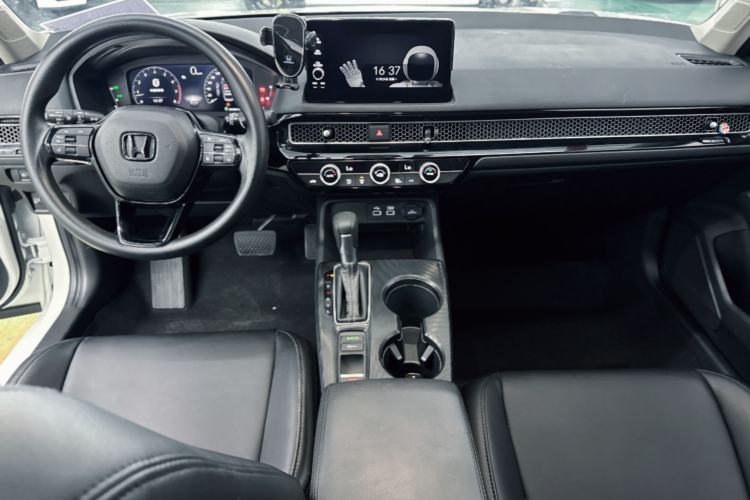 Used Honda Civic 2023 240TURBO CVT Dynamic Edition
