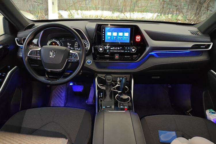 Used Toyota Crown Kluger 2021 2.5L HEV Four-Wheel Drive Elite Edition Center Console