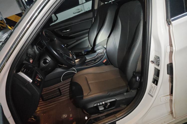 Used BMW 3 Series 2017 320Li Fashion Model
