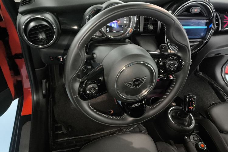 Used MINI MINI 2019 2.0T COOPER S Artist