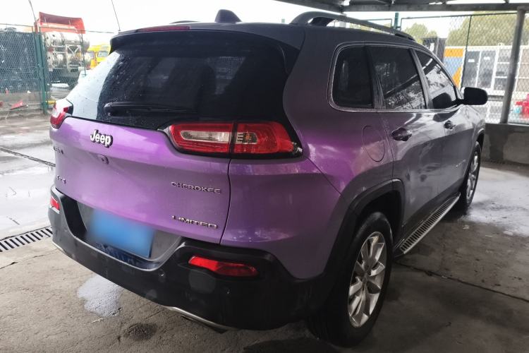 Used Jeep Cherokee 2016 2.4L Superior Edition