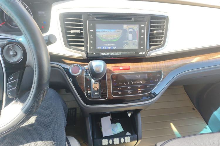 Used Honda Odyssey 2015 2.4L Supreme Edition Audio And AC Panel