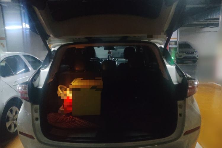 Used Nissan Murano 2019 2.5L XL Two-Wheel Drive Smart Connect Luxury Edition China VI Standard Trunk