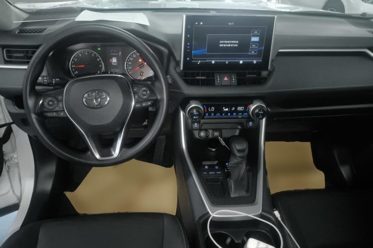 Used Toyota Wildlander 2020 2.0L CVT Two-Wheel Drive Luxury Edition Center Console