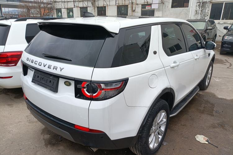 Used Land Rover Discovery Sport 2017 2.0T SE Rear Right 45 Deg