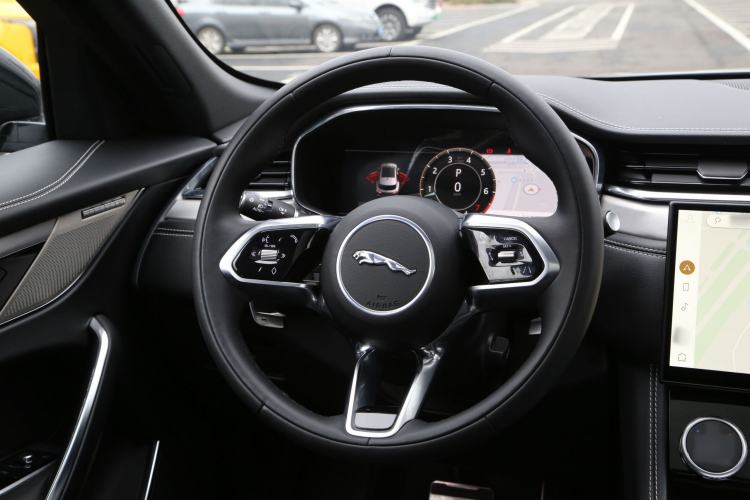 Used Jaguar F-PACE 2024 P250 R-Dynamic SE