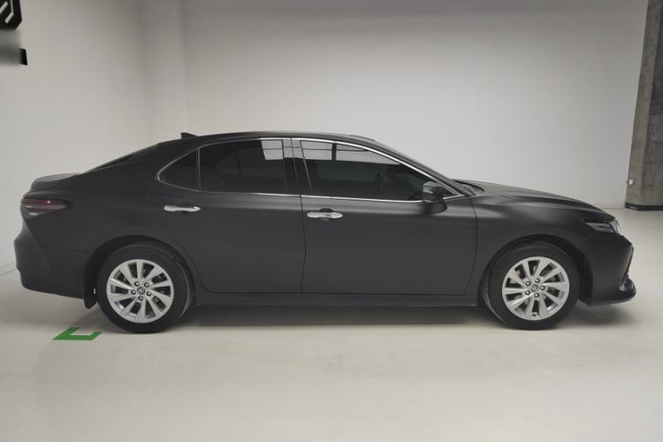Used Toyota Camry 2021 2.0G Luxury Edition
