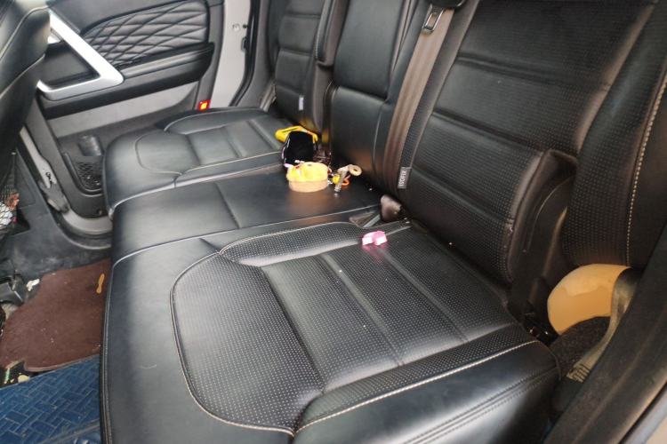 Used BAIC Off-Road BJ40 2023 2.0T Automatic Four-Wheel Drive Ring of the Tower Champion Edition Left Rear Seat