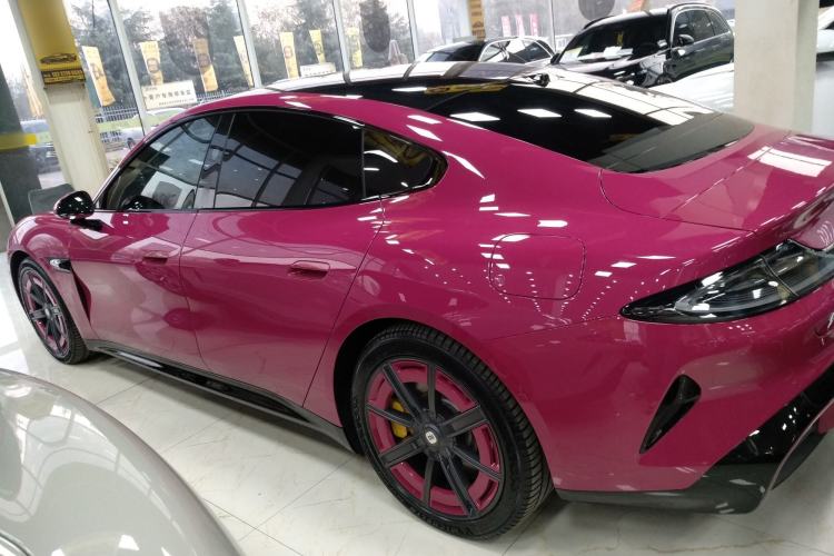 Used Xiaomi Auto SU7 2024 Four-Wheel Drive Ultra-Long Range Advanced Intelligent Driving Max Edition