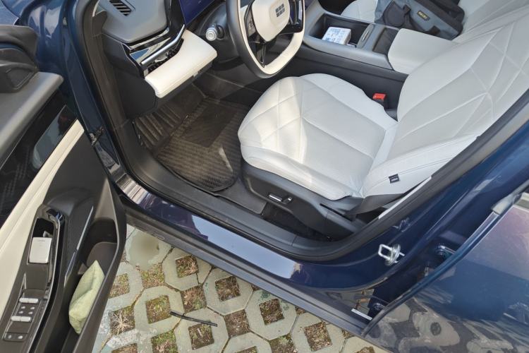 Used Geely Galaxy L6 2023 125km MAX