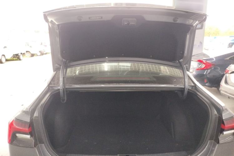 Used Roewe i6 MAX 2020 300TGI Automatic Cool & Stylish Skyroof Edition Trunk