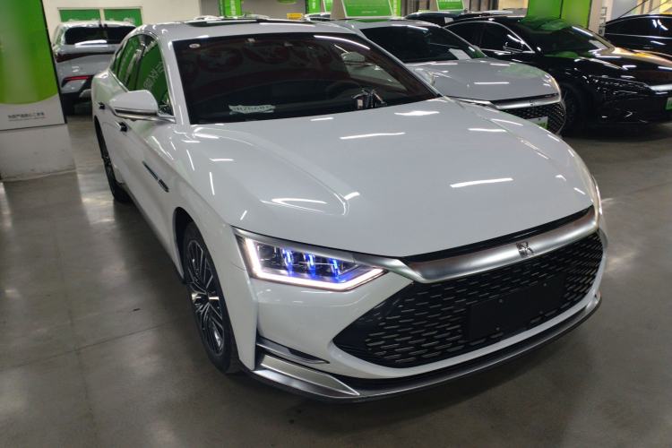 Used BYD Han 2020 DM Four-Wheel Drive Performance Edition Prestige Model Front Right 45 Deg