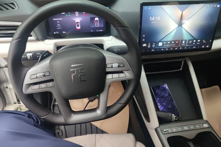 Used BYD Yuan UP 2025 Intelligent Driving Version 401 KM Dynamic Edition
