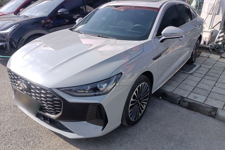 Used Chery Fengyun A8L 2025 1.5 TGDI 145 km Luxury Version