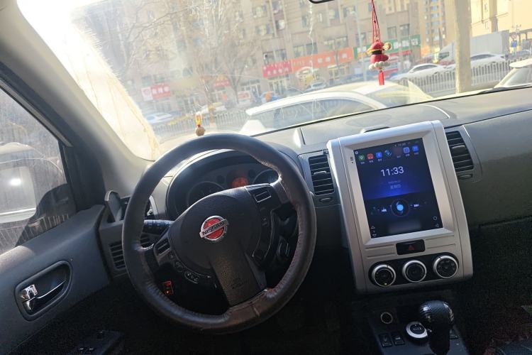 Used Nissan X-Trail 2010 2.5L CVT Luxury Edition 4WD Steering Wheel