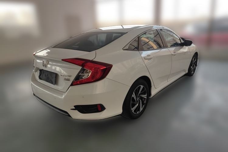 Used Honda Civic 2016 220TURBO CVT Luxury Edition
